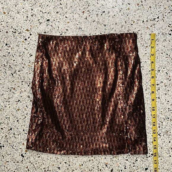 ASTR The Label Tai Sequin skirt bronze XS side zip mini - Picture 6 of 8